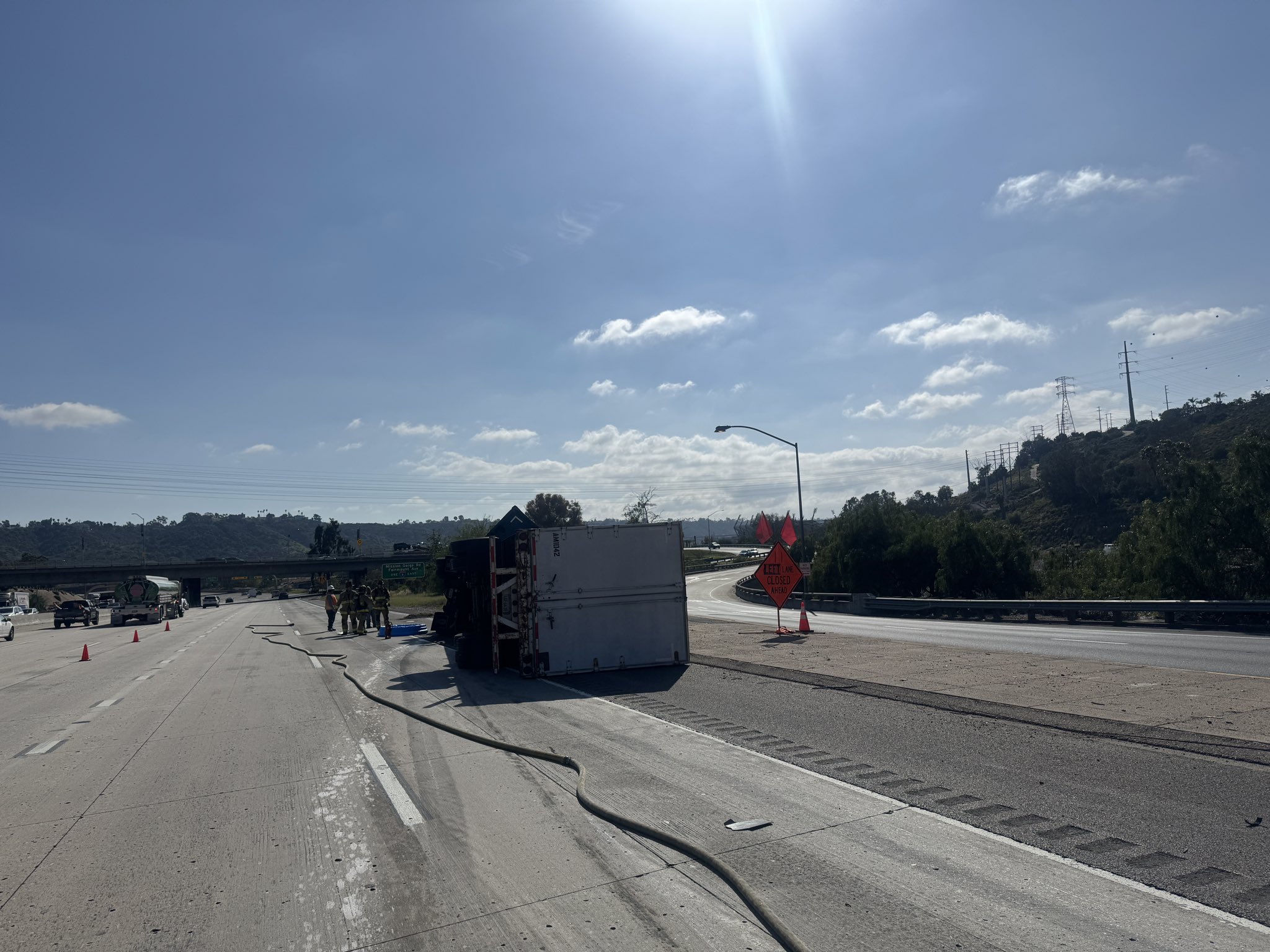 Overturned Semi‑Truck Causes Major Backup on Interstate 15 in San Diego